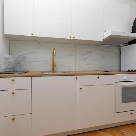 Apartment Petra Mimice