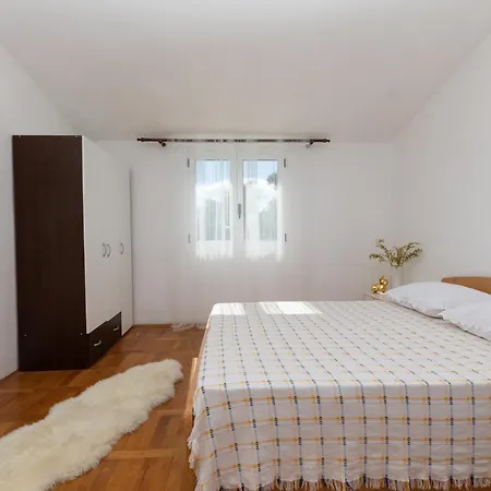 Apartament Petra *