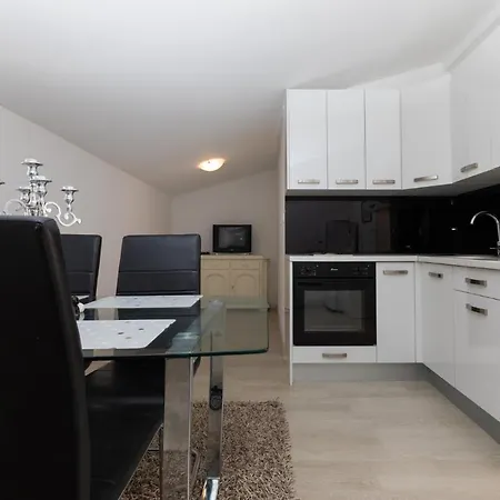 Petra Apartamento *