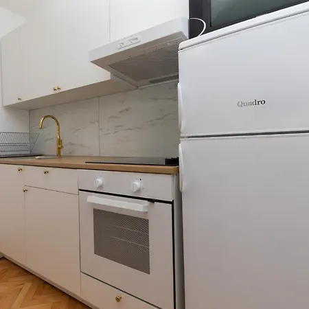 Apartament Petra *